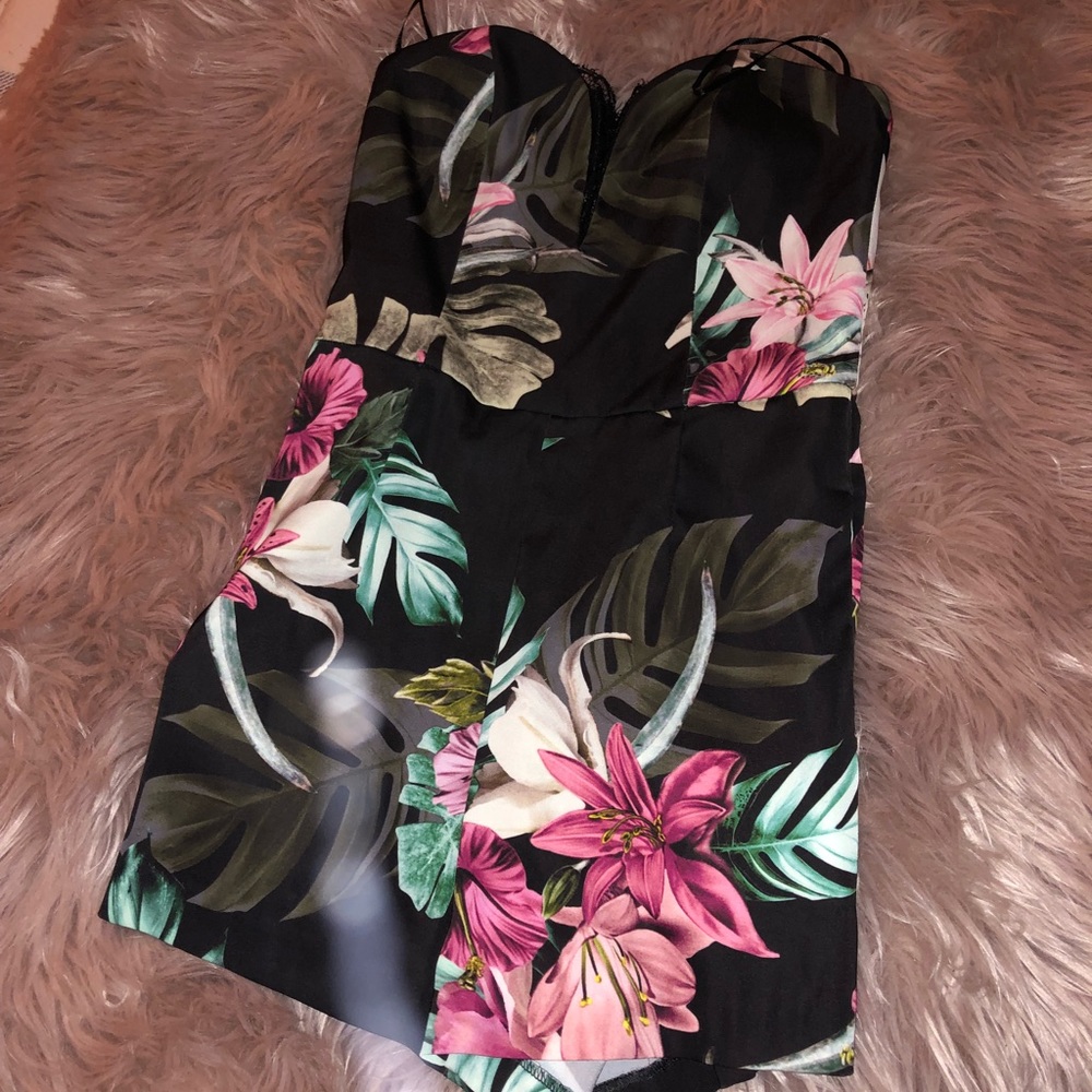 Guess romper size 24
